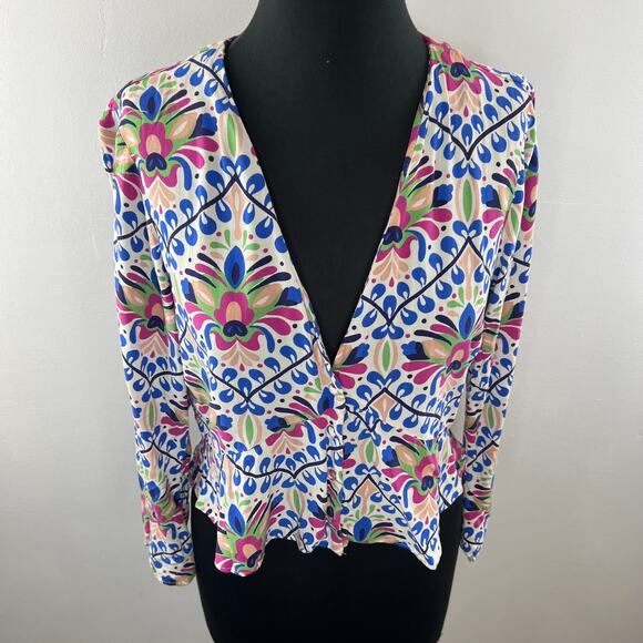 ZARA White Blue Red Print Bell Sleeve V-Neckline Button Down Shirt Size M Medium - Picture 4 of 9